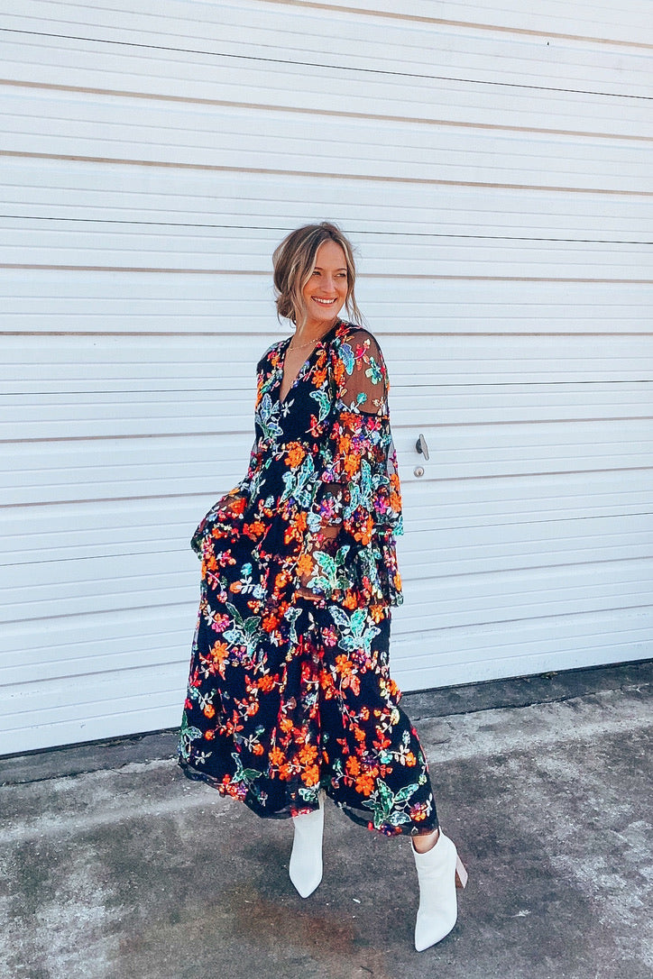 BuddyLove Floral Sequin Maxi Dress| FINAL SALE – Haute Stuff Boutique BuddyLove Floral Sequin Maxi Dress| FINAL SALE – Haute Stuff Boutique